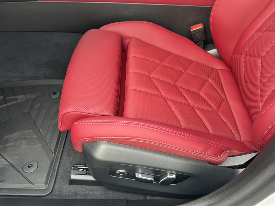 2026 BMW 550e xDrive