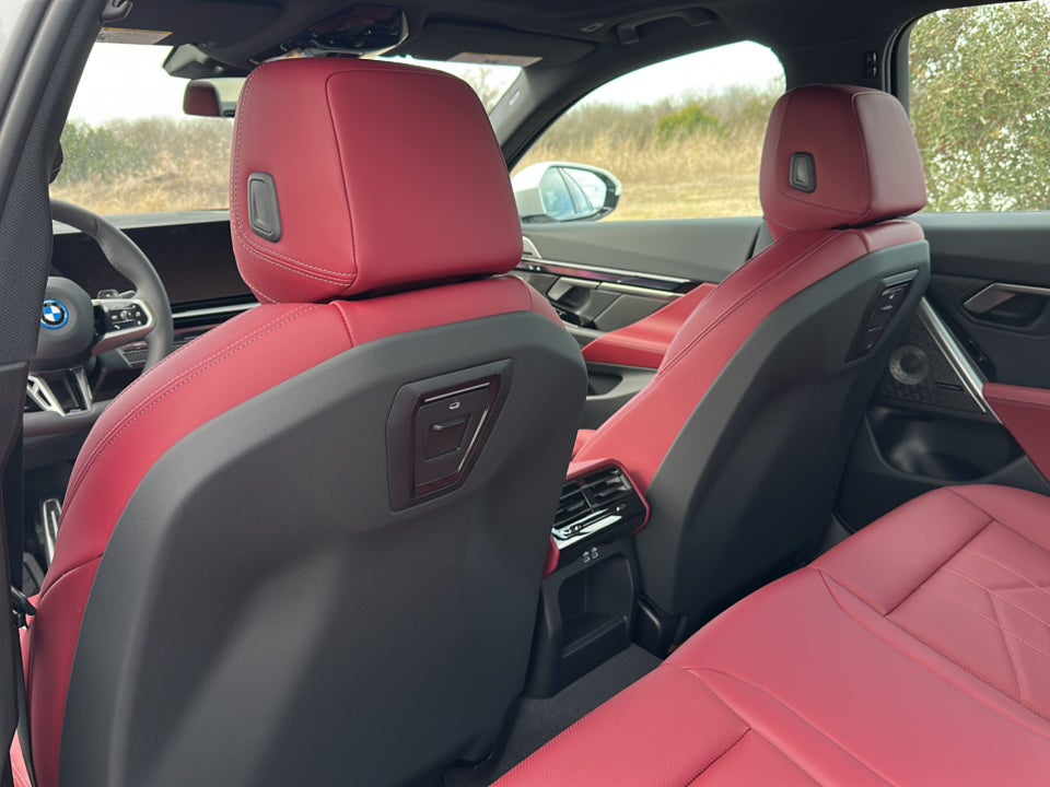 2026 BMW 550e xDrive