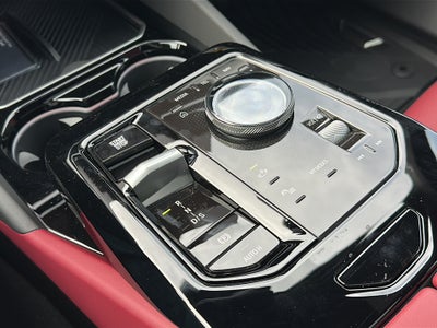 2026 BMW 550e xDrive