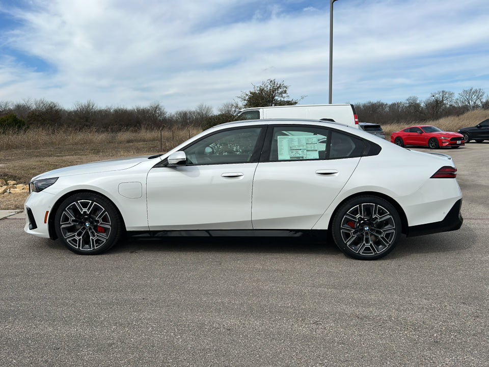 2026 BMW 550e xDrive