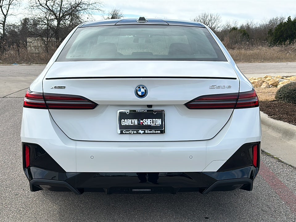 2026 BMW 550e xDrive