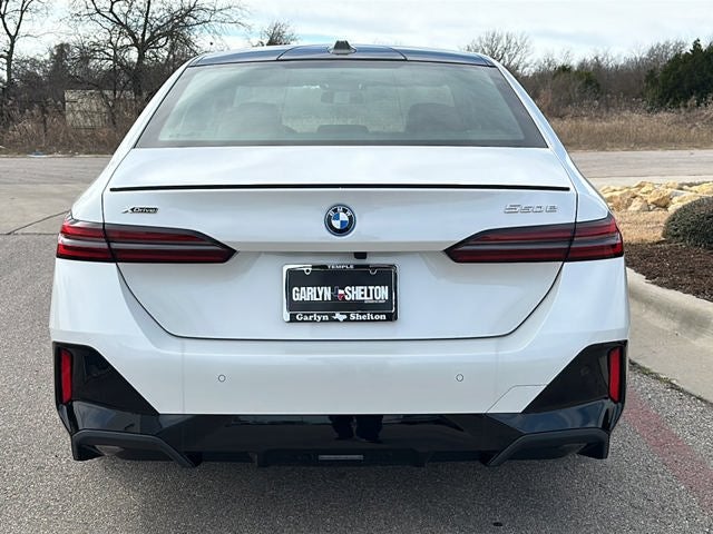 2026 BMW 5 Series 550e xDrive
