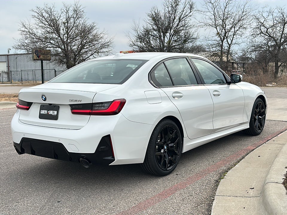 2026 BMW 330i 330i