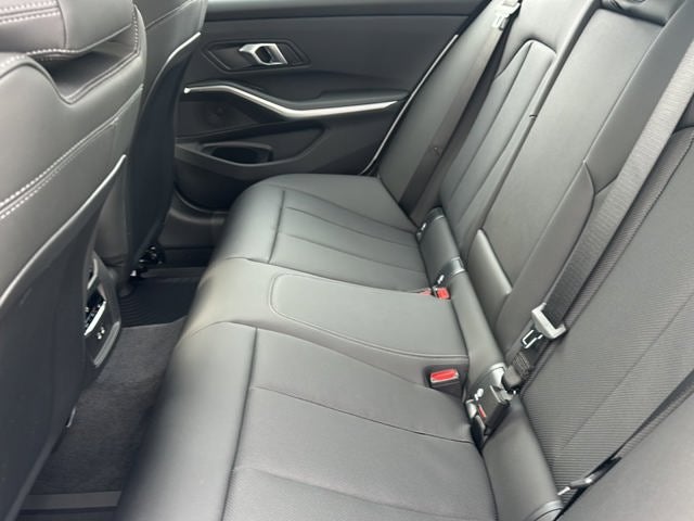 2026 BMW 3 Series 330i
