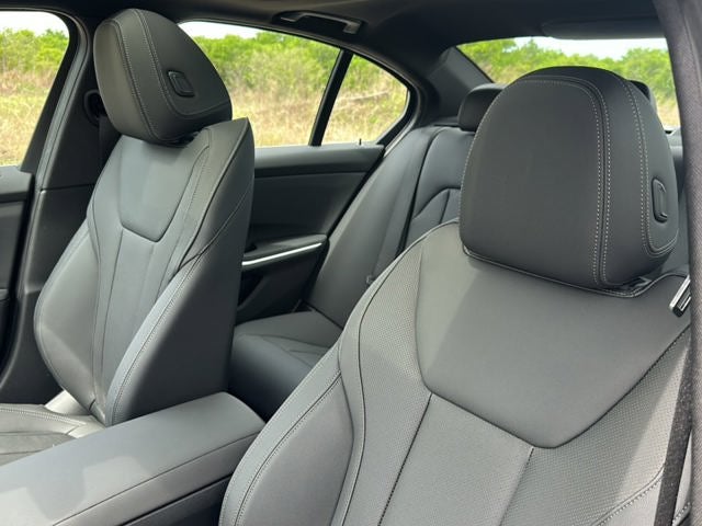 2026 BMW 3 Series 330i