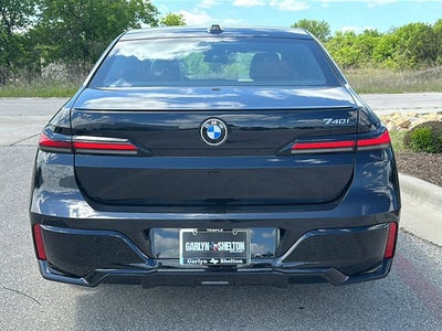 2026 BMW 7 Series 740i