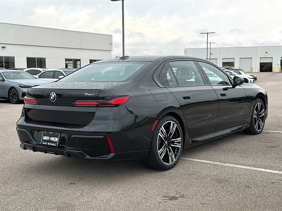 2026 BMW 7 Series 740i