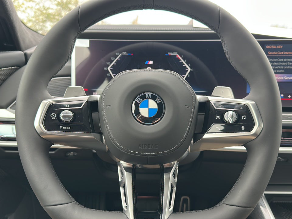 2026 BMW 740i 740i