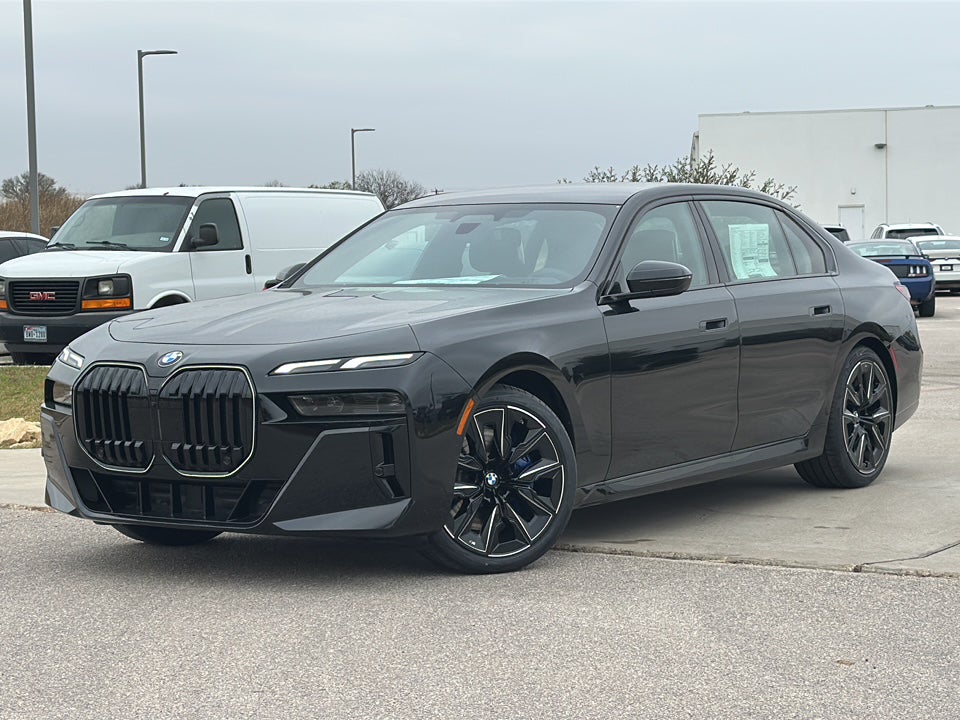 2026 BMW 740i 740i