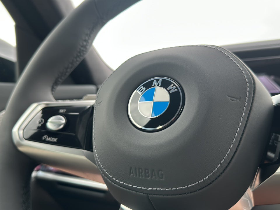 2025 BMW 760 i xDrive
