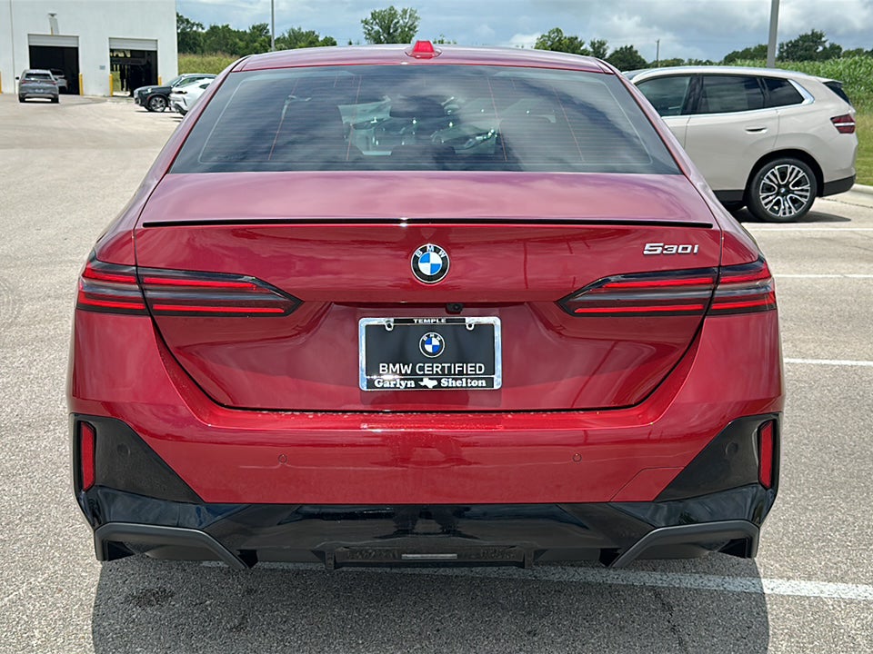 2025 BMW 5 Series 530i