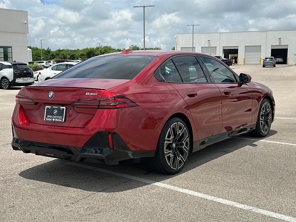 2025 BMW 5 Series 530i