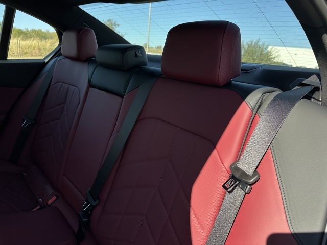 2026 BMW 5 Series 530i