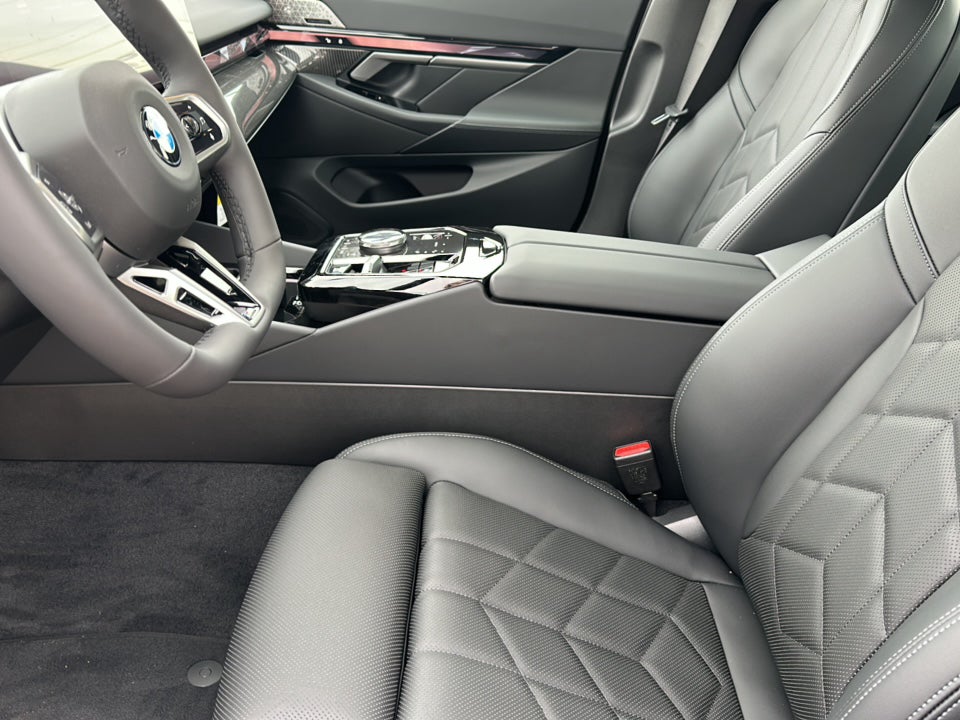 2027 BMW 5 Series 540i xDrive