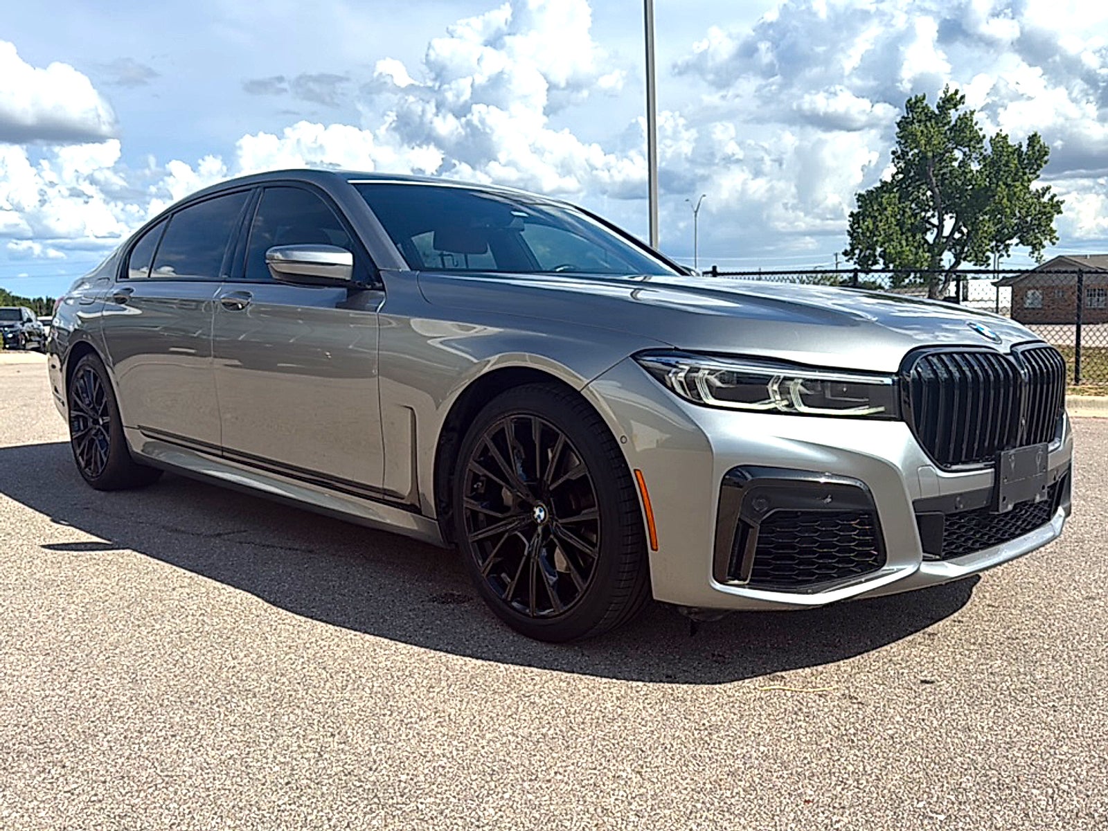 2022 BMW 7 Series 740i