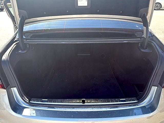 2022 BMW 7 Series 740i