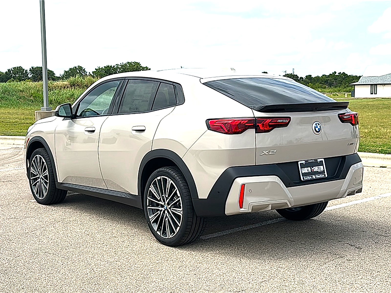 2026 BMW X2 xDrive28i