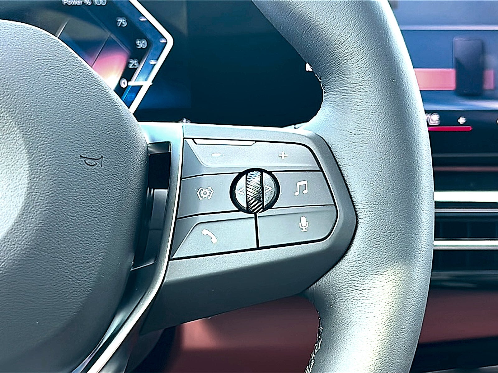 2027 BMW X1 xDrive28i