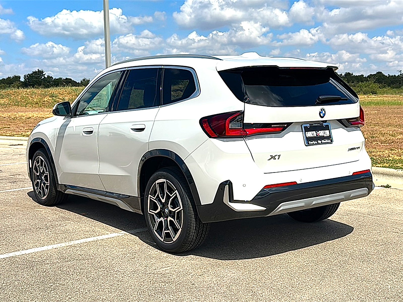 2027 BMW X1 xDrive28i