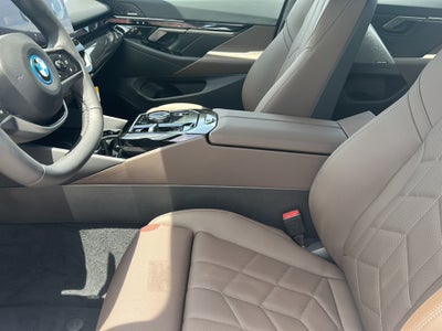 2026 BMW i5 eDrive40