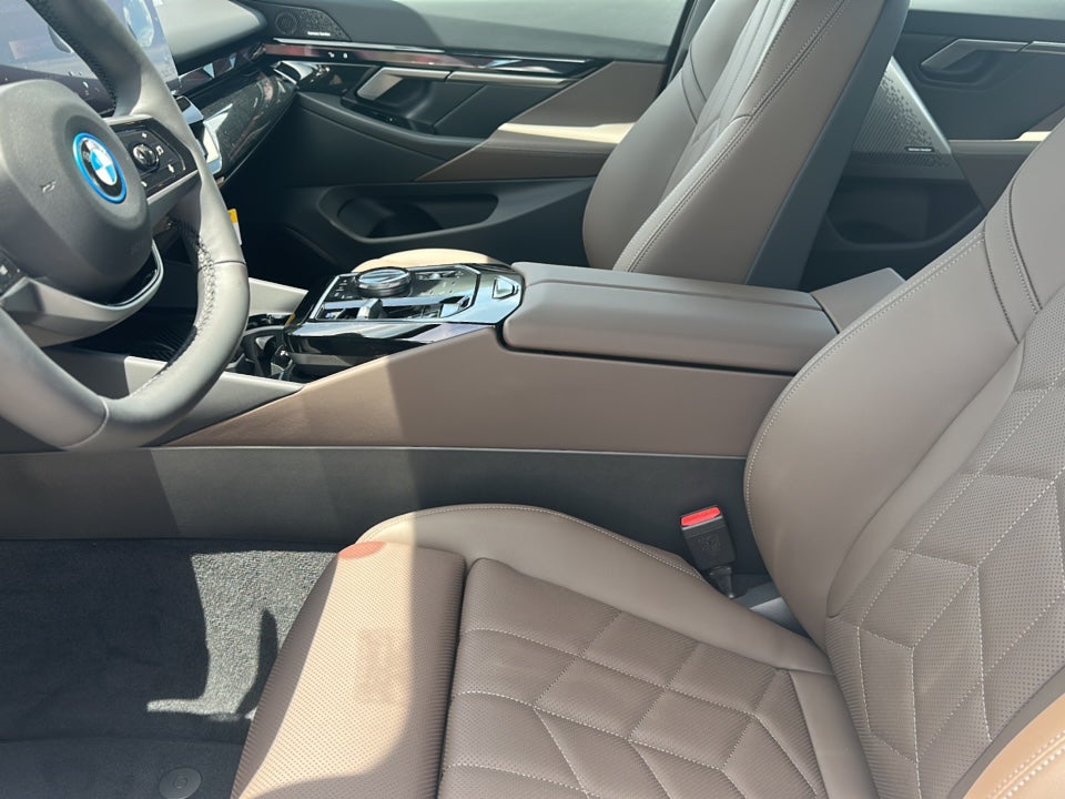 2026 BMW i5 eDrive40