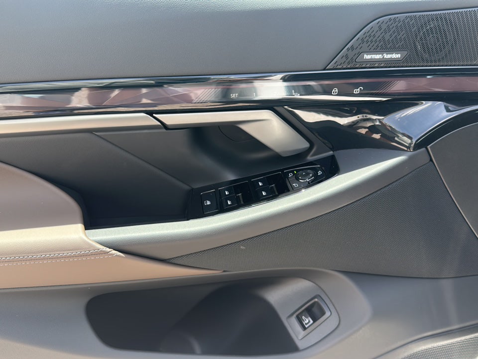 2026 BMW i5 eDrive40