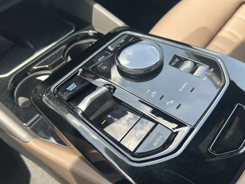 2026 BMW i5 eDrive40