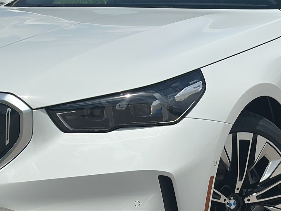 2026 BMW i5 eDrive40