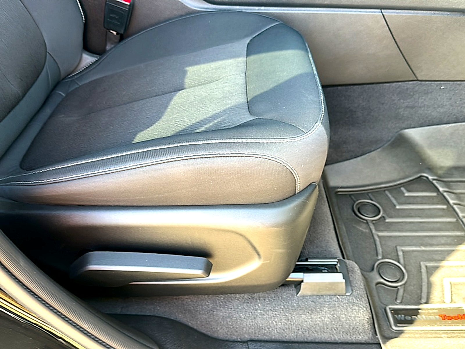 2021 Jeep Grand Cherokee L Laredo 4x4