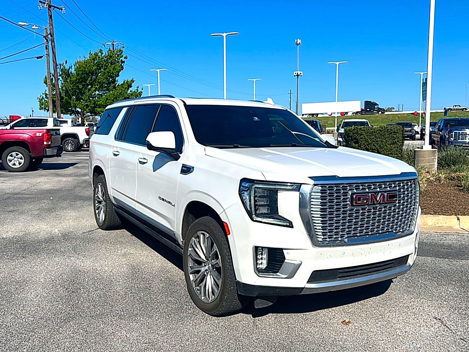 2022 GMC Yukon XL Denali