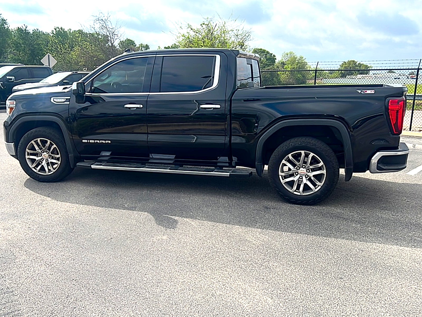 2020 GMC Sierra 1500 SLT
