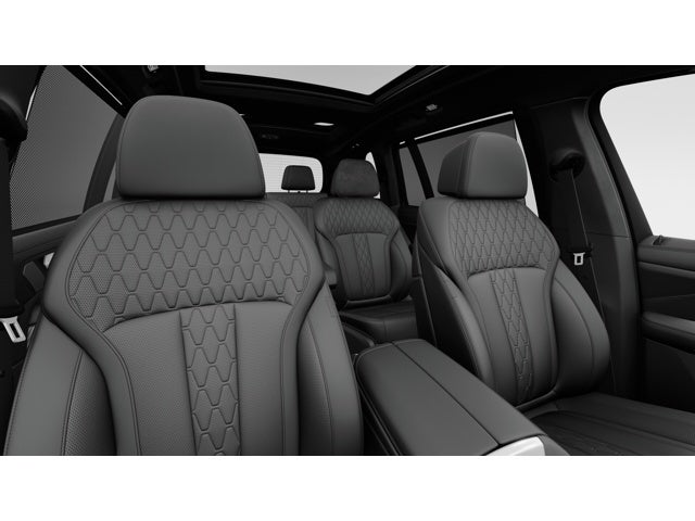 2027 BMW X7 M60i